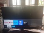 SAMSUNG 4K UHD SMART TV