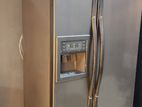 Samsung 600L double Door Slide-by-side refrigerator with Water dispenser