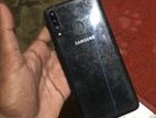 Samsung Galaxy A20 4GB 64GB (Used)