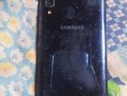 Samsung Galaxy A20 3gb 32gb (Used)