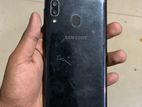 Samsung Galaxy A20e (Used)
