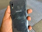 Samsung Galaxy A20e (Used)