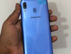 Samsung Galaxy A30 4GB 64GB (Used)