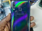 Samsung Galaxy A40 (Used)