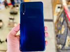 Samsung Galaxy A7 4GB/64GB (Used)