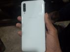 Samsung Galaxy A70 (Used)