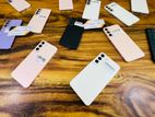 Samsung Galaxy S22 256GB (Used)