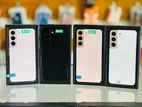 Samsung Galaxy S22 5G 256GB (Used)