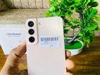 Samsung Galaxy S22 (Used)
