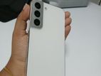 Samsung Galaxy S22 (Used)