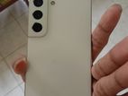 Samsung Galaxy S22 (Used)