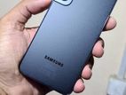 Samsung Galaxy S22 (Used)