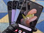 Samsung Galaxy Z Flip 4 256gb 5G (Used)