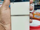 Samsung Galaxy Z Flip 4 (Used)