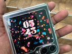 Samsung Galaxy Z Flip 5 256GB (Used)
