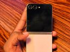 Samsung Galaxy Z Flip 5 256GB (Used)