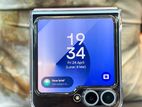 Samsung Galaxy Z Flip 6 12 - 512GB (Used)