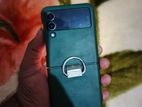 Samsung Galaxy Z Flip3 128GB (Used)