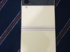 Samsung Galaxy Z Flip3 (Used)