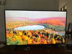 Samsung UHD 8000 TV (43 inches)