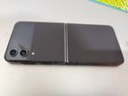 Samsung Z Flip 4 256GB (Used)