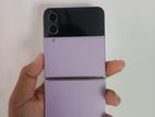 Samsung Z Flip 4 (Used)
