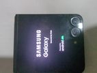Samsung Galaxy Z Flip 5 Display