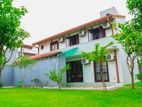 (SD 150) Luxurious 3-Bedroom Home on Negombo Road, Kandana