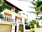 (SE1026)Luxurious House for Sale in Battaramulla