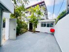 (se1053)modern Luxury Two-Storied House for Sale in Talawatugoda