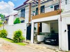 (se437)b/n Luxury 2 Storey House for Sale in Thalawathugoda