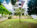 (SE899) Luxurious 5-Bedroom House for Sale in Nugegoda