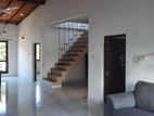 Second floor House for rent in Colombo 8