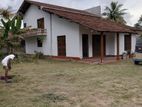 Seeduwa, Liyanagemulla 27 Perches Land with a 4 Bed rooms House for Sale