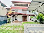 Separate 3 story house Pelawattha