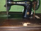 Sewing Machine Singer