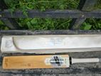 SF cricket bat