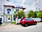 (SH1372) Luxury Two Storey House for Sale in Maharagama Navinna