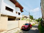 (SH1443) Two Storey House for Sale in Battaramulla