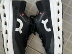 Authentic on Cloud Shoe