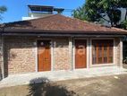Singal Storied Commercial Bulding For Rent In Colombo 05 [ 213 C ]