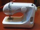 Singer 565 Sewing Machine