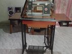 Singer 984 Sewing Machine