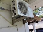 Singer AC