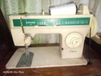 Singer Contesa Machine