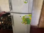 Singer fridge 220L Double door