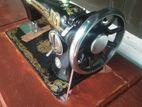 Singer Mahana Machine and Table
