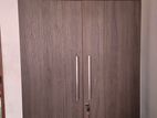 Singer Oregon Wardrobe
