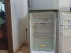 Singer Refrigerator 220L
