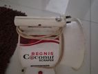 Singer (REGNIS) Coconut Scraper